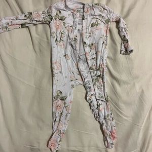 Posh Peanut Delilah ruffle snap footie